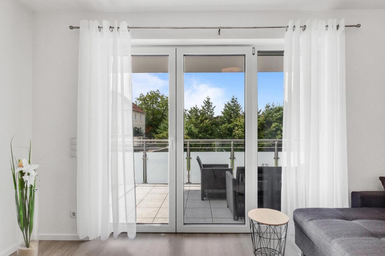 Winetime - Modern - Boxspringbetten - Netflix - Naehe Mercedes-benz Apartment *