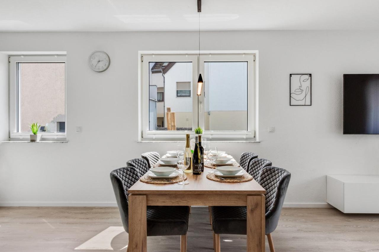 Winetime - Modern - Boxspringbetten - Netflix - Naehe Mercedes-benz Apartment Woerth am Rhein