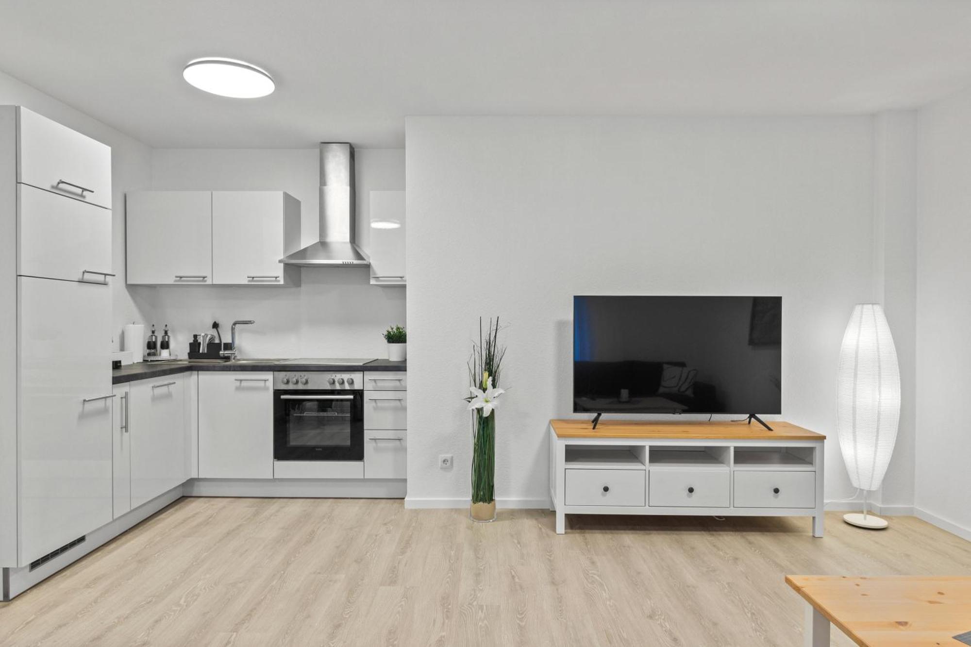 Winetime - Modern - Boxspringbetten - Netflix - Naehe Mercedes-benz *
