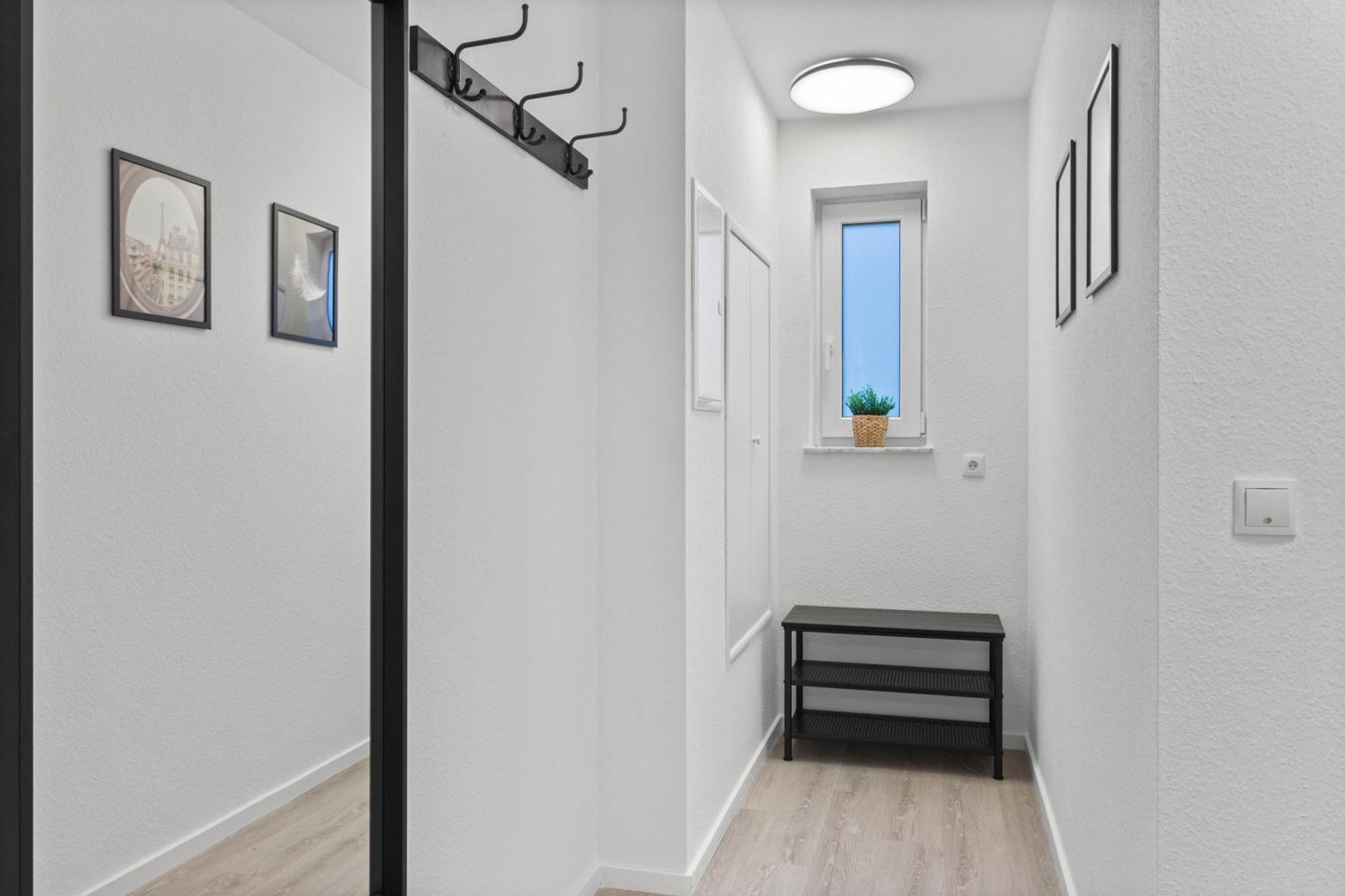 Winetime - Modern - Boxspringbetten - Netflix - Naehe Mercedes-benz Apartment Woerth am Rhein